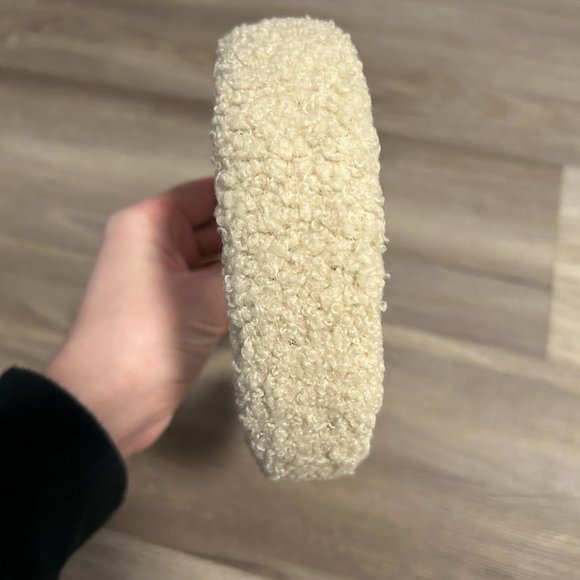 Puffy Sherpa Headband - Picture 7 of 7